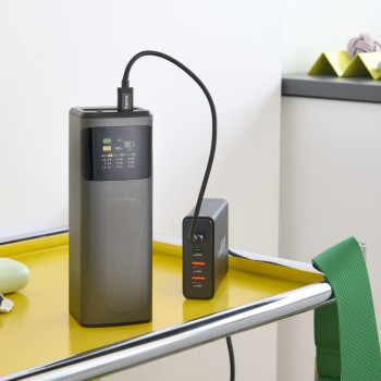 UNIVERZÁLIS USB KÜLSŐ AKKU 